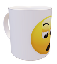 Carica l'immagine nel visualizzatore di Gallery, Tazza emoji sbadiglio
