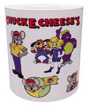 Carica l&#39;immagine nel visualizzatore di Gallery, Tazza con logo Chuck E. Cheese
