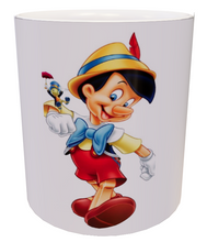 Load image into Gallery viewer, Tazza Pinocchio impiedi &amp; Grillo
